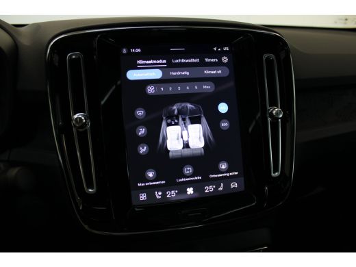 Volvo  EC40 Single Plus Europa Black Edition 70kWh Power Seats | Climate Pack | 20" | Elektr. achterklep ActivLease financial lease