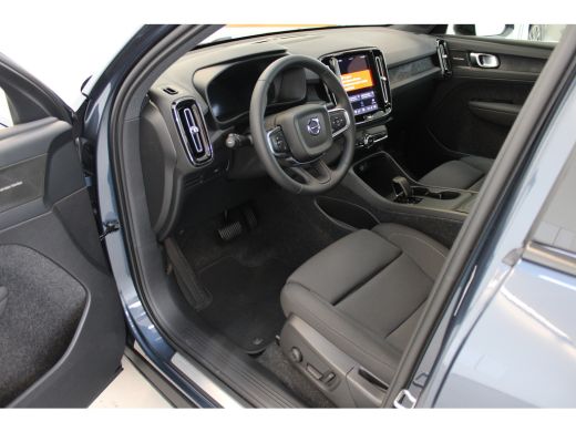 Volvo  EC40 Single Plus Europa Black Edition 70kWh Power Seats | Climate Pack | 20" | Elektr. achterklep ActivLease financial lease