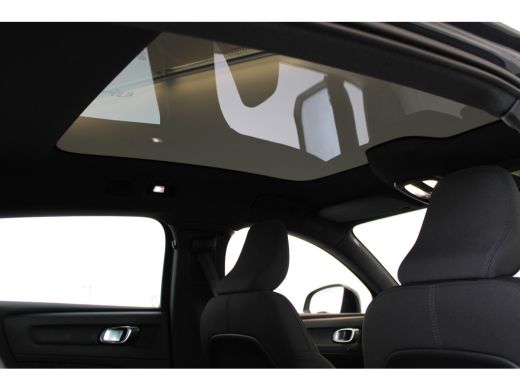 Volvo  EC40 Single Plus Europa Black Edition 70kWh Power Seats | Climate Pack | 20" | Elektr. achterklep ActivLease financial lease