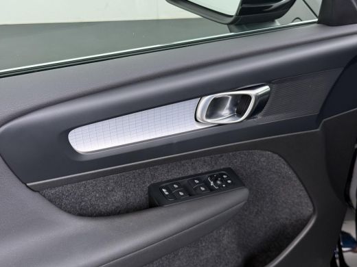 Volvo  XC40 1.5 T4 Plug-in hybrid Core Bright BOMVOL! | STOEL + STUURVERWARMING |ELEK. TREKHAAK | KEYLESS | D... ActivLease financial lease