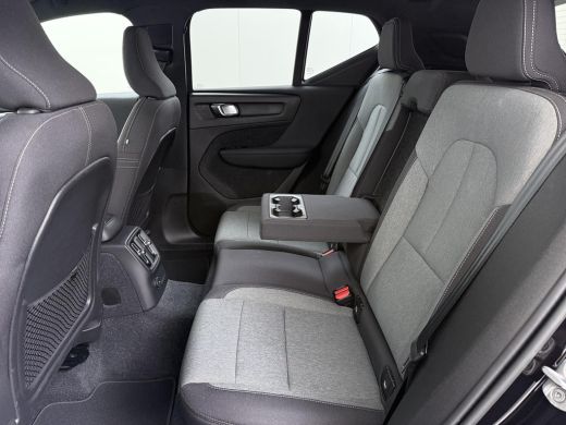 Volvo  XC40 1.5 T4 Plug-in hybrid Core Bright BOMVOL! | STOEL + STUURVERWARMING |ELEK. TREKHAAK | KEYLESS | D... ActivLease financial lease