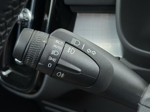 Volvo  XC40 1.5 T4 Plug-in hybrid Core Bright BOMVOL! | STOEL + STUURVERWARMING |ELEK. TREKHAAK | KEYLESS | D... ActivLease financial lease
