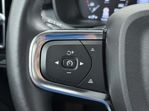 Volvo  XC40 1.5 T4 Plug-in hybrid Core Bright BOMVOL! | STOEL + STUURVERWARMING |ELEK. TREKHAAK | KEYLESS | D... ActivLease financial lease