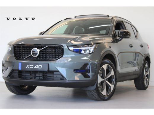 Volvo  XC40 B4 197PK Plus Dark | Trekhaak | 360&deg; | Panoramadak | Getint Glas | HK Audio ActivLease financial lease