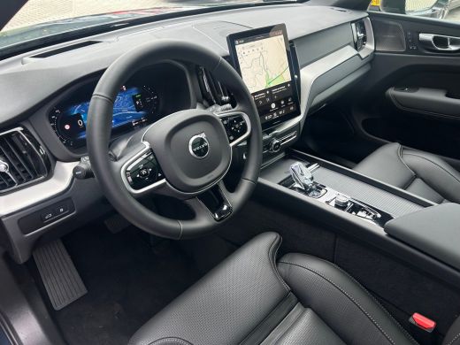 Volvo  XC60 2.0 T6 Plug-in hybrid AWD Plus Black Edition | Stoelventilatie | Trekhaak | HU-Display | 360 came... ActivLease financial lease