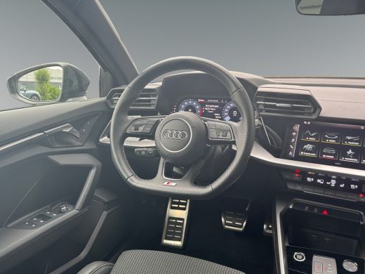 Audi A3 Sportback 35 150pk TFSI S edition Optiekpakket zwart |  Cruise Control | Smartphone-interface ActivLease financial lease
