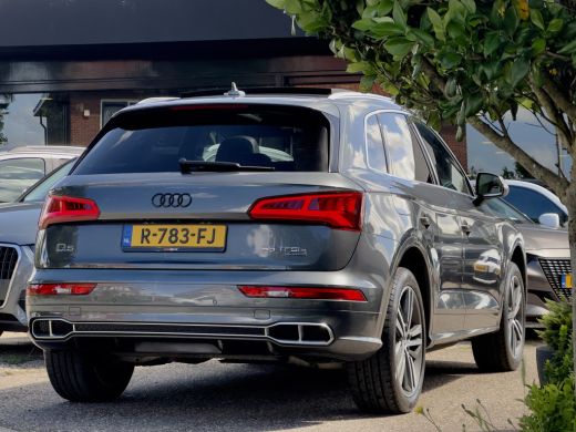 Audi Q5 55 TFSI e QUATTRO AUT7 COMPETITION 3X-SLINE PANODAK LEDER NAVI CAMERA DIGI-DASH APPLE-CARPLAY LED... ActivLease financial lease