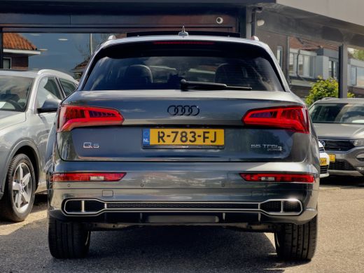 Audi Q5 55 TFSI e QUATTRO AUT7 COMPETITION 3X-SLINE PANODAK LEDER NAVI CAMERA DIGI-DASH APPLE-CARPLAY LED... ActivLease financial lease