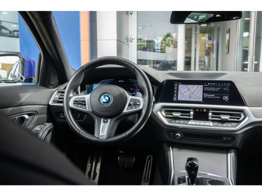 BMW 3 Serie Touring 330e Business Edition Plus | M-pakket | Cruise adaptief | Laser LED | Stoel+stuur verwarm... ActivLease financial lease
