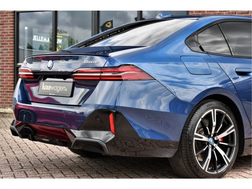 BMW 5 Serie 550e xDrive M-Sport Pro B&W Trekh Prof-onderstel 20inch ActivLease financial lease