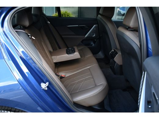BMW 5 Serie 550e xDrive M-Sport Pro B&W Trekh Prof-onderstel 20inch ActivLease financial lease