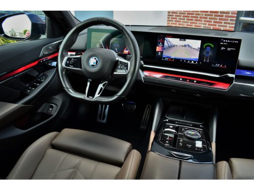 BMW 5 Serie 550e xDrive M-Sport Pro B&W Trekh Prof-onderstel 20inch ActivLease financial lease