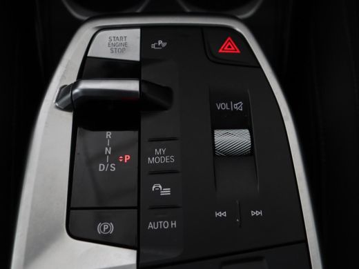 BMW X1 M Sport | xDrive23i | Adaptive Cruise | Trekhaak | Head-Up | Leder | 360 camera | Stoelverwarming... ActivLease financial lease