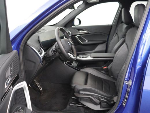 BMW X1 M Sport | xDrive23i | Adaptive Cruise | Trekhaak | Head-Up | Leder | 360 camera | Stoelverwarming... ActivLease financial lease