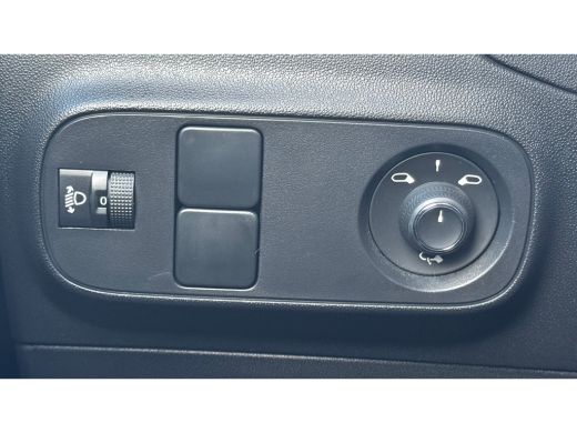 Citroën C3 1.2 PURETECH 83PK C-SERIES / NAVI / CLIMA / LED / BLUETOOTH / CRUISECONTROL / 1E EIGENAAR / NIEUW... ActivLease financial lease