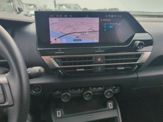 Citroën &euml;-C4 X Shine 50 kWh | Schuif-/Kanteldak | Navigatie | Leder | HUD | Stoel/Stuurverwarming | !! ActivLease financial lease