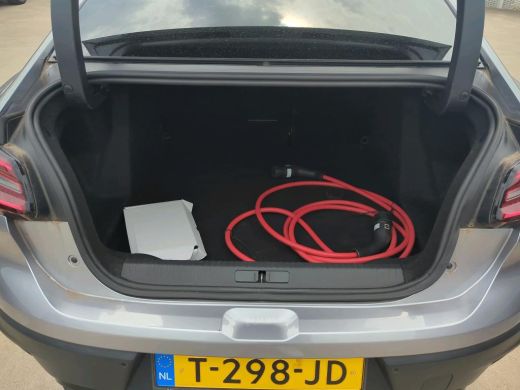 Citroën &euml;-C4 X Shine 50 kWh | Schuif-/Kanteldak | Navigatie | Leder | HUD | Stoel/Stuurverwarming | !! ActivLease financial lease