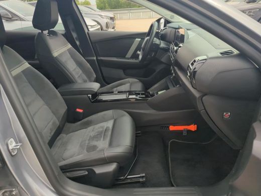 Citroën &euml;-C4 X Shine 50 kWh | Schuif-/Kanteldak | Navigatie | Leder | HUD | Stoel/Stuurverwarming | !! ActivLease financial lease