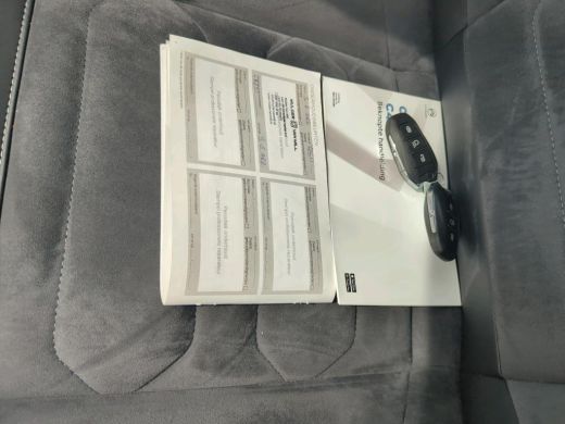 Citroën &euml;-C4 X Shine 50 kWh | Schuif-/Kanteldak | Navigatie | Leder | HUD | Stoel/Stuurverwarming | !! ActivLease financial lease