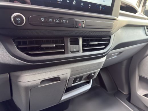 Ford E-Transit Custom Transit E-Custom Trend 136pk L1 RWD | Nieuw | Ford Protect 2 + 3 garantie | 2.300 kg Trekgewicht ... ActivLease financial lease