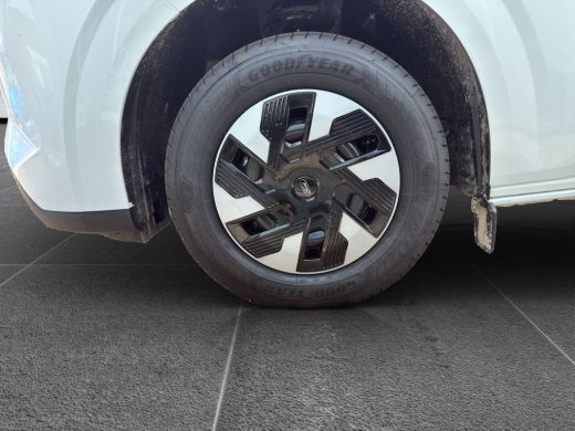 Ford E-Transit Custom Transit E-Custom Trend 136pk L1 RWD | Nieuw | Ford Protect 2 + 3 garantie | 2.300 kg Trekgewicht ... ActivLease financial lease