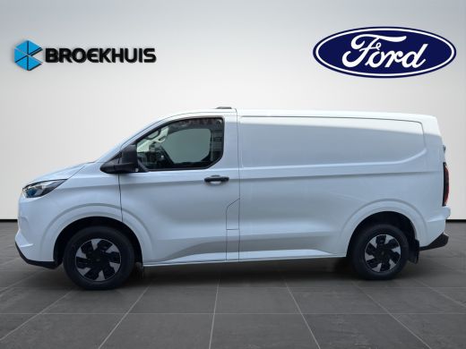 Ford E-Transit Custom Transit E-Custom Trend 136pk L1 RWD | Nieuw | Ford Protect 2 + 3 garantie | 2.300 kg Trekgewicht ... ActivLease financial lease