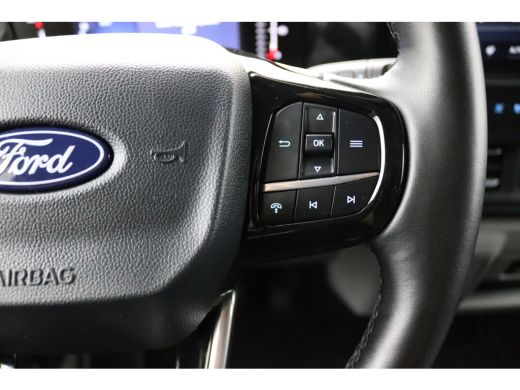 Ford Transit Custom 300 2.0 TDCI L2H1 Limited Automaat | Camera | Navigatie | Laadruimte Pakket | Keyless | Adaptive ... ActivLease financial lease