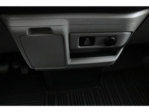 Ford Transit Custom 300 2.0 TDCI L2H1 Limited Automaat | Camera | Navigatie | Laadruimte Pakket | Keyless | Adaptive ... ActivLease financial lease
