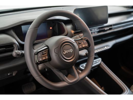 Jeep Avenger Longitude 54 kWh | SOH 96% | Apple Carplay & Android Auto | Parkeersensoren | Climate Controle | ... ActivLease financial lease