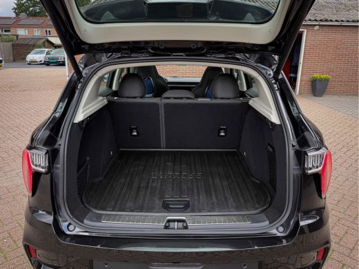 Lynk & Co 01 1.5 - Trekhaak, Navi, Apple carplay, Elek. Verw. stoelenl, Parksensoren, Pano, Cruise! ActivLease financial lease
