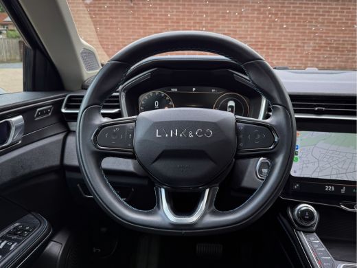 Lynk & Co 01 1.5 - Trekhaak, Navi, Apple carplay, Elek. Verw. stoelenl, Parksensoren, Pano, Cruise! ActivLease financial lease