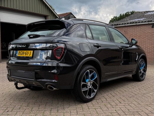 Lynk & Co 01 1.5 - Trekhaak, Navi, Apple carplay, Elek. Verw. stoelenl, Parksensoren, Pano, Cruise! ActivLease financial lease