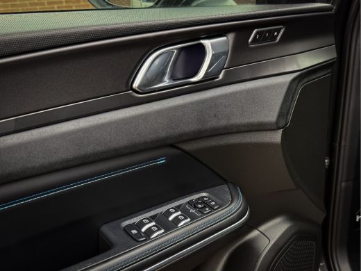 Lynk & Co 01 1.5 - Trekhaak, Navi, Apple carplay, Elek. Verw. stoelenl, Parksensoren, Pano, Cruise! ActivLease financial lease