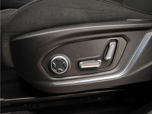 Lynk & Co 01 1.5 - Trekhaak, Navi, Apple carplay, Elek. Verw. stoelenl, Parksensoren, Pano, Cruise! ActivLease financial lease