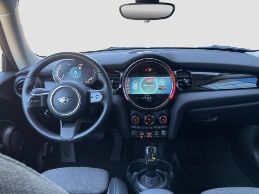 Mini Cooper 1.5 Classic | Cruise Control | Navigatie | Climate Control | PDC | ActivLease financial lease