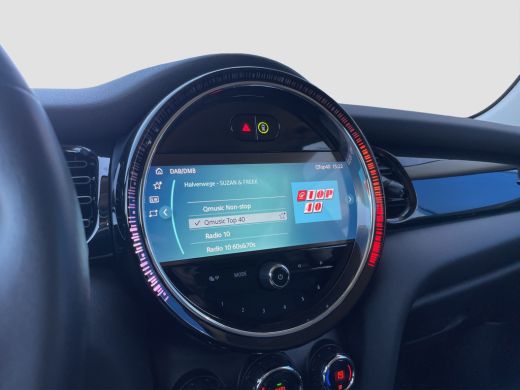 Mini Cooper 1.5 Classic | Cruise Control | Navigatie | Climate Control | PDC | ActivLease financial lease