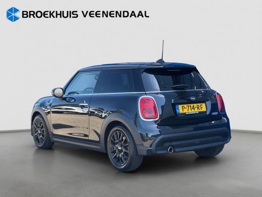 Mini Cooper 1.5 Classic | Cruise Control | Navigatie | Climate Control | PDC | ActivLease financial lease