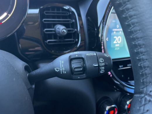 Mini Cooper 1.5 Classic | Cruise Control | Navigatie | Climate Control | PDC | ActivLease financial lease