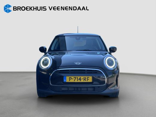 Mini Cooper 1.5 Classic | Cruise Control | Navigatie | Climate Control | PDC | ActivLease financial lease