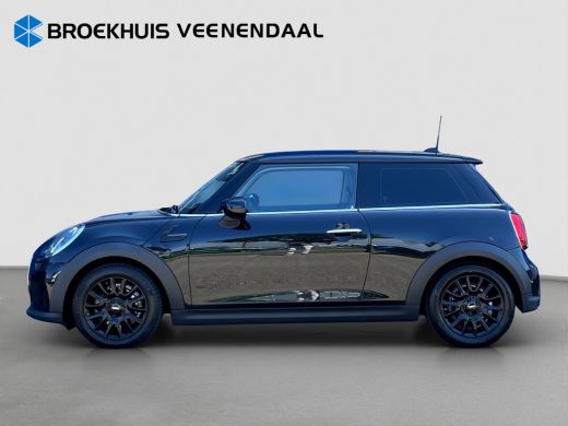 Mini Cooper 1.5 Classic | Cruise Control | Navigatie | Climate Control | PDC | ActivLease financial lease