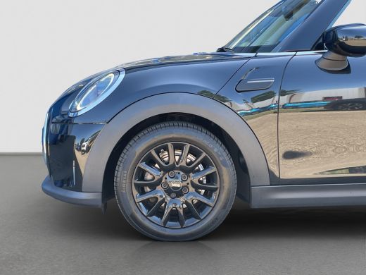 Mini Cooper 1.5 Classic | Cruise Control | Navigatie | Climate Control | PDC | ActivLease financial lease