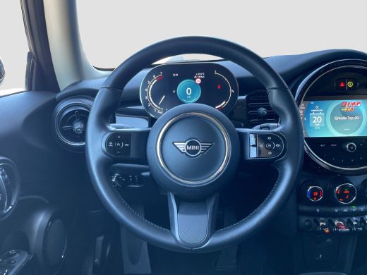 Mini Cooper 1.5 Classic | Cruise Control | Navigatie | Climate Control | PDC | ActivLease financial lease