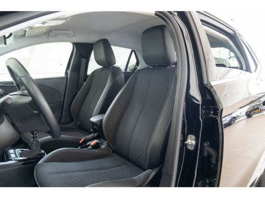Opel Corsa 1.2T 100PK Elegance | Climate Controle | Parkeersensoren | Apple Carplay & Android Auto | Lichtme... ActivLease financial lease
