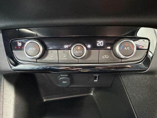 Opel Corsa-e Ultimate 50 kWh (Camera - LED - Automatische Airco - Alcantara - Stoel-/- Stuurverwarming - Navig... ActivLease financial lease