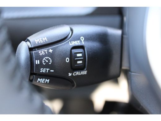 Peugeot 208 1.2 PureTech 100 Style Navigatie | Apple Carplay/Android Auto | Cruise Control ActivLease financial lease