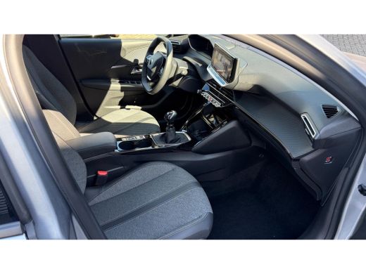 Peugeot 208 1.2 PURETECH 100PK ALLURE / NAVI / LEDER / CLIMA / PDC / 16" LMV / CAMERA / ADAPT. CRUISECONTROL ... ActivLease financial lease