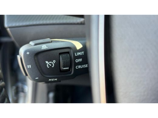 Peugeot 208 1.2 PURETECH 100PK ALLURE / NAVI / LEDER / CLIMA / PDC / 16" LMV / CAMERA / ADAPT. CRUISECONTROL ... ActivLease financial lease