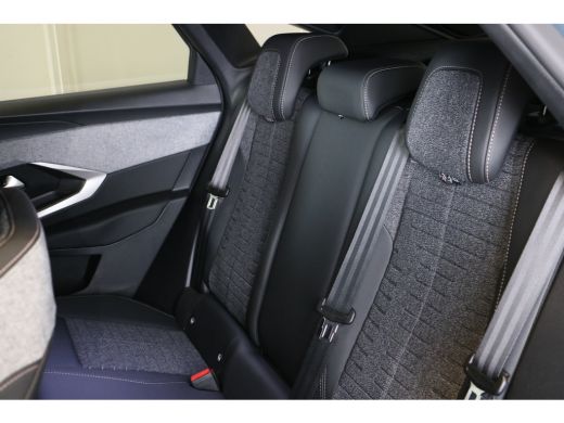 Peugeot 3008 1.6 plug-in Hybrid 195 Allure | Navi | Cruise | LED | 19'' | Keyless | Camera | PDC V+A | Apple C... ActivLease financial lease