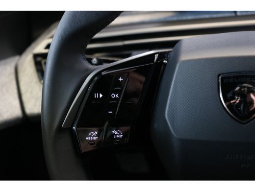 Peugeot 3008 1.6 plug-in Hybrid 195 Allure | Navi | Cruise | LED | 19'' | Keyless | Camera | PDC V+A | Apple C... ActivLease financial lease