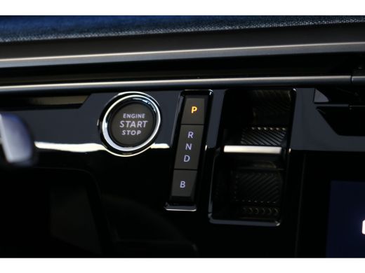 Peugeot 3008 1.6 plug-in Hybrid 195 Allure | Navi | Cruise | LED | 19'' | Keyless | Camera | PDC V+A | Apple C... ActivLease financial lease